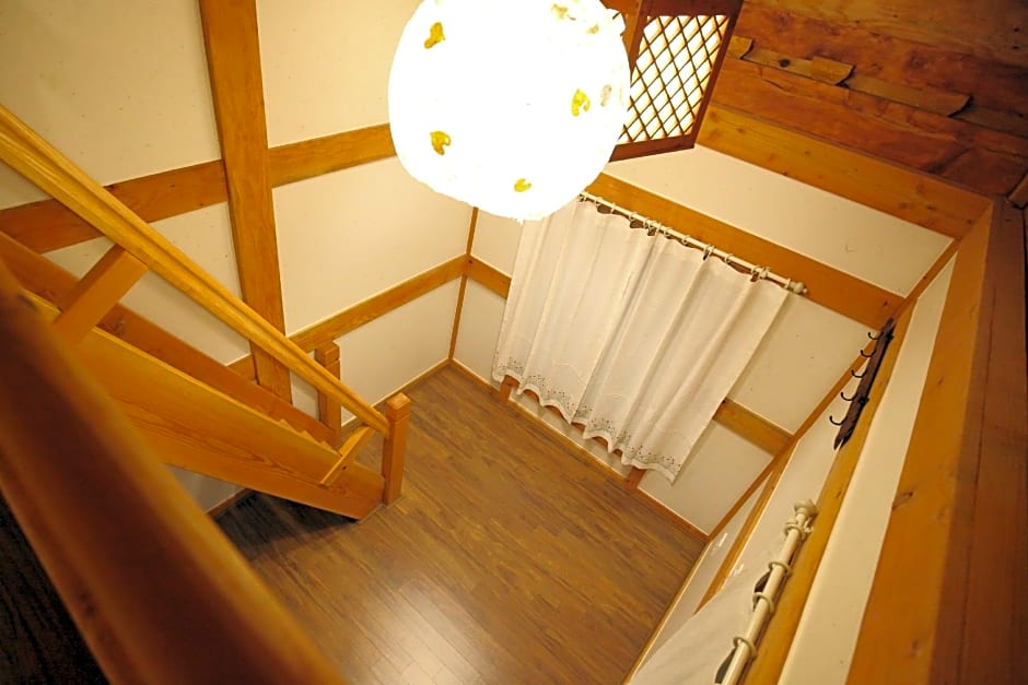 Samlockhon Hanok Guesthouse