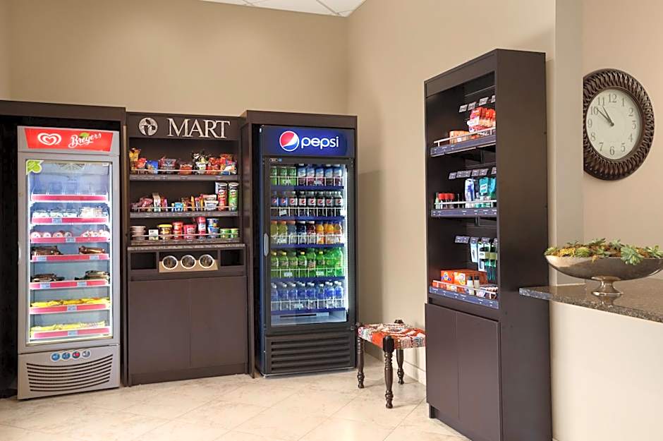 Ramada by Wyndham Emerald Park/Regina East