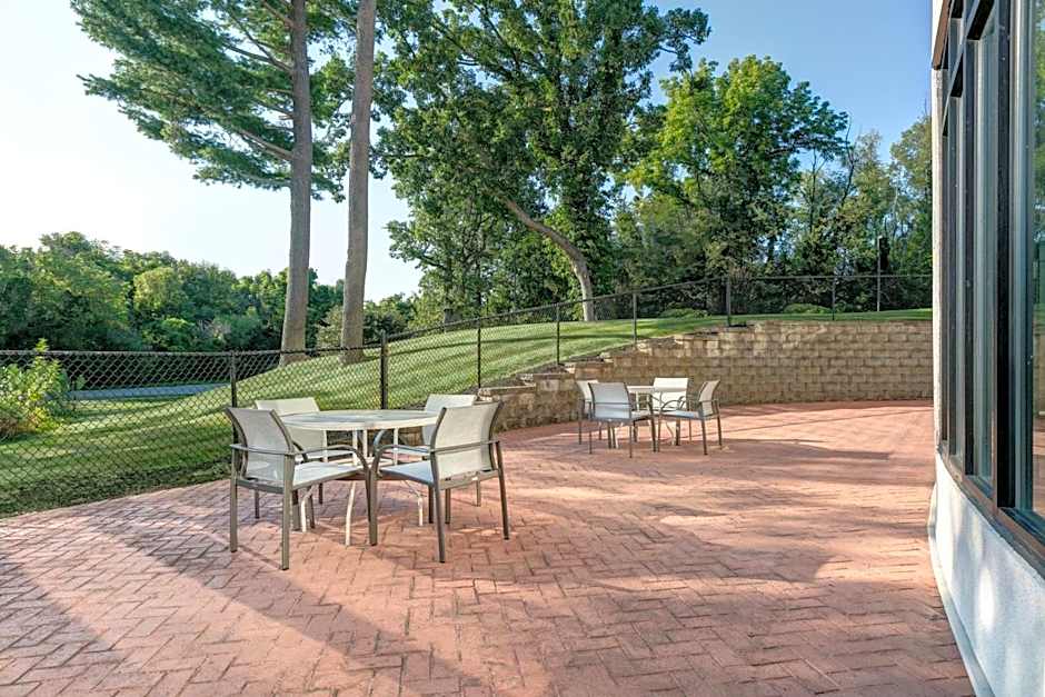 Holiday Inn Express Hotel and Suites Valparaiso By IHG