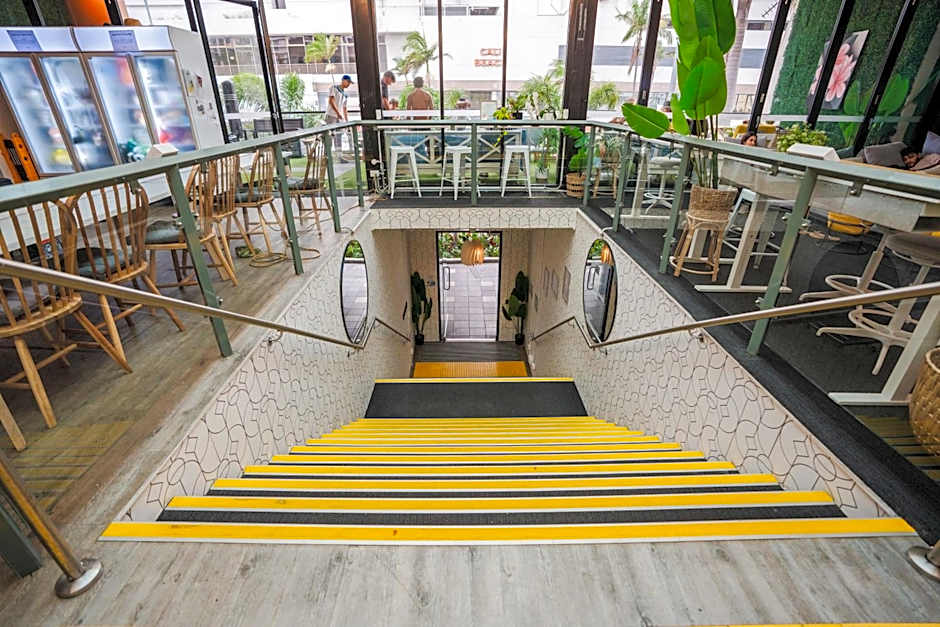 Tequila Sunrise Hostel Surfers Paradise