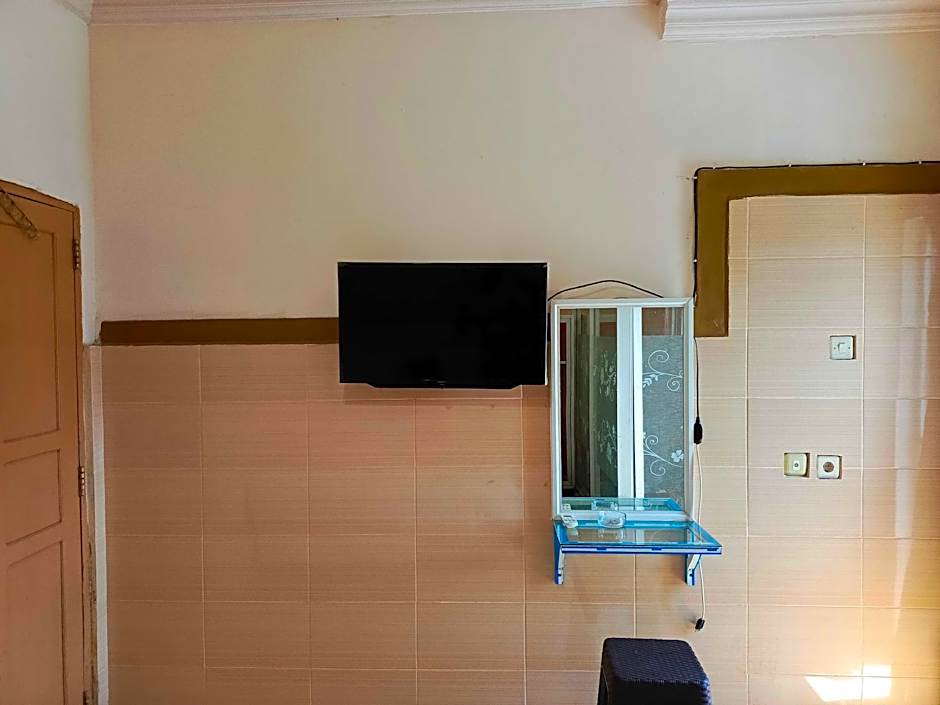 Hotel O Wisma Syariah Lahundape