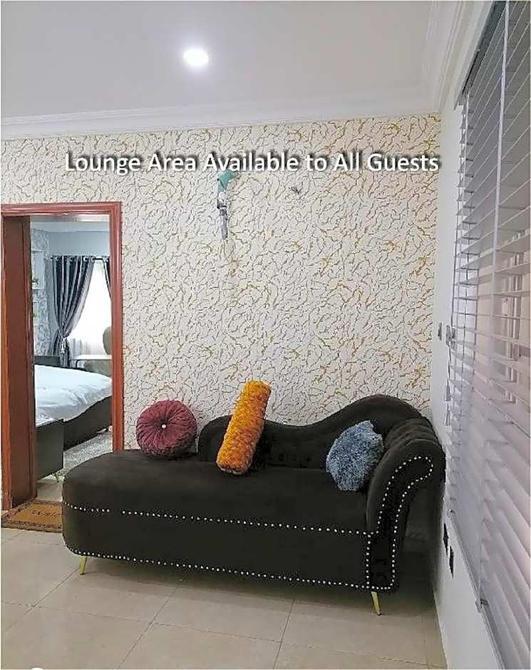 COZY SUITES