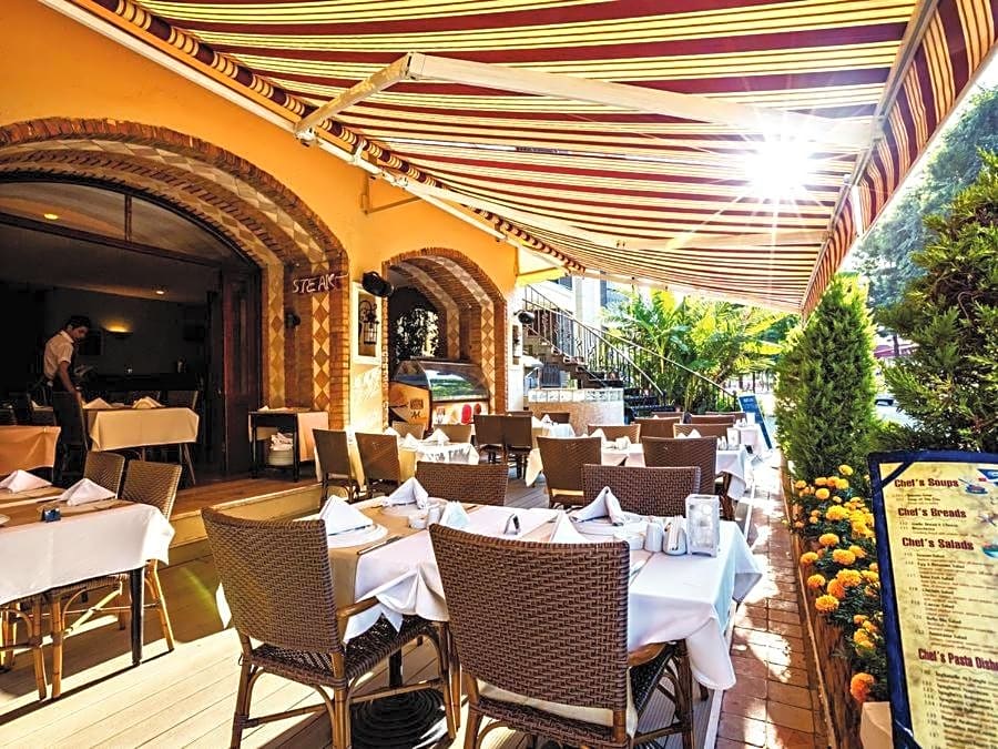 Club Anastasia - Family Hotel