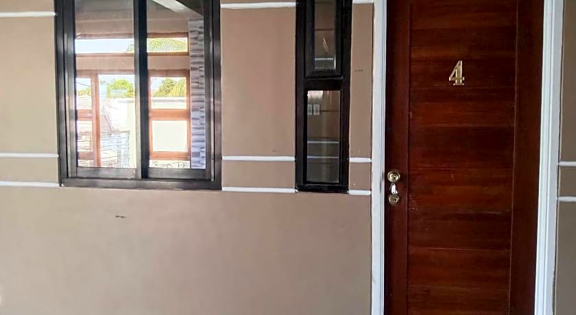 RedDoorz @ JJ & KAYE APARTMENT