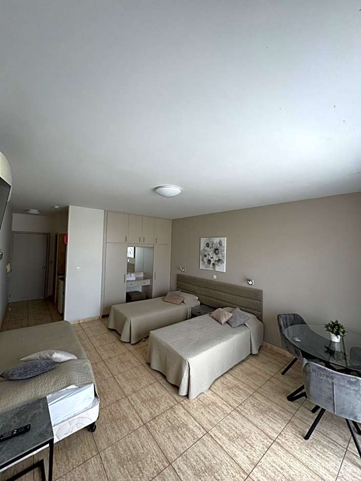 Marianna Hotel Apartments