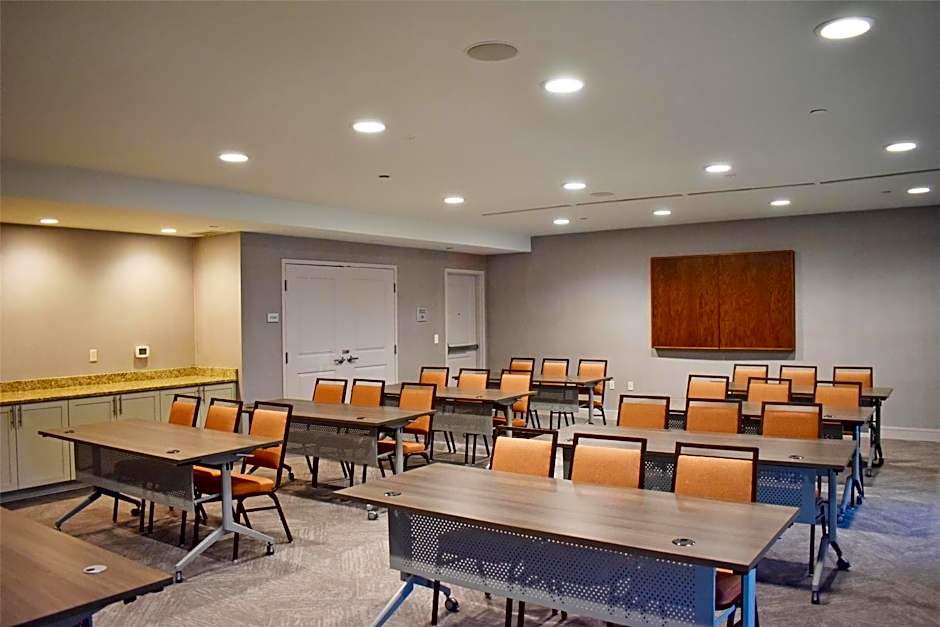 Hampton Inn By Hilton And Suites Robbinsville