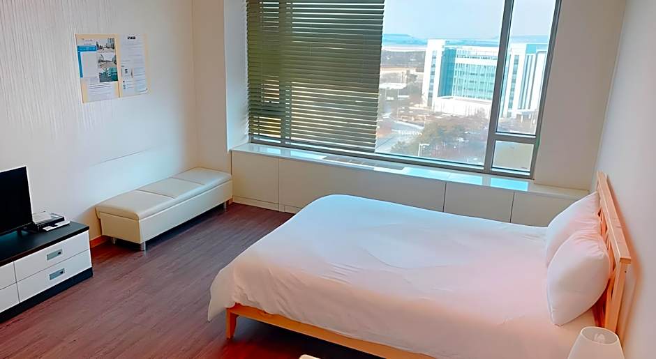 Incheon Airport Gogo House