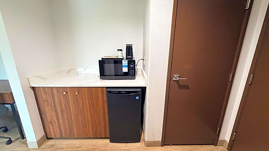Wingate by Wyndham Athens Near Downtown