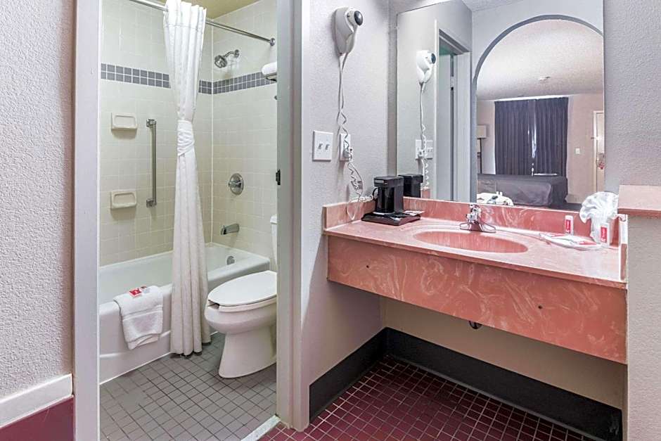 Econo Lodge Gainesville Downtown Area