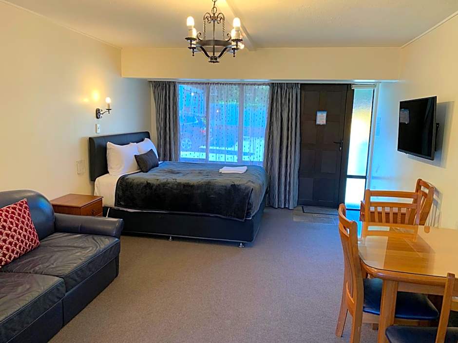 ASURE 755 Regal Court Motel