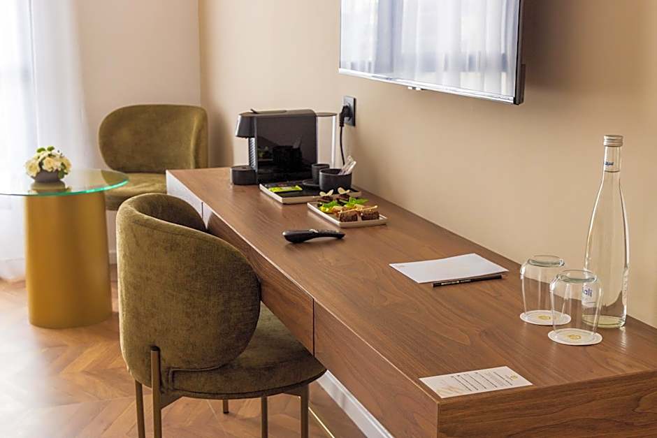 DIAGONAL HOTEL