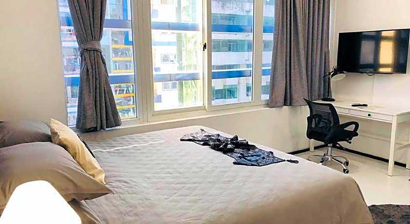 YAMA HOTEL & ROOFTOP BAR