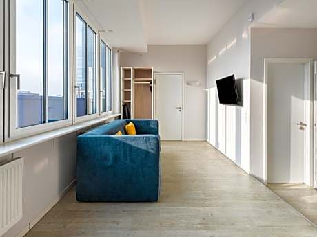 1 Bedroom Apartment with Balcony