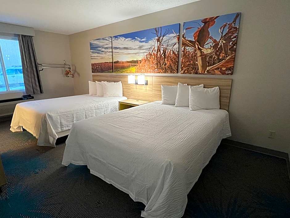 Days Inn by Wyndham Jamestown