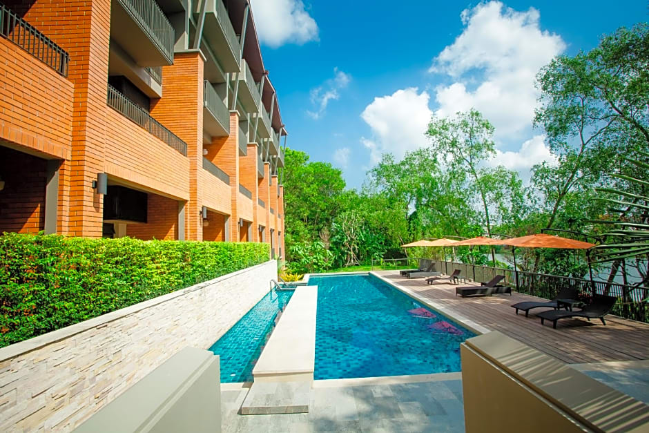 Rimnaam Klangchan Hotel