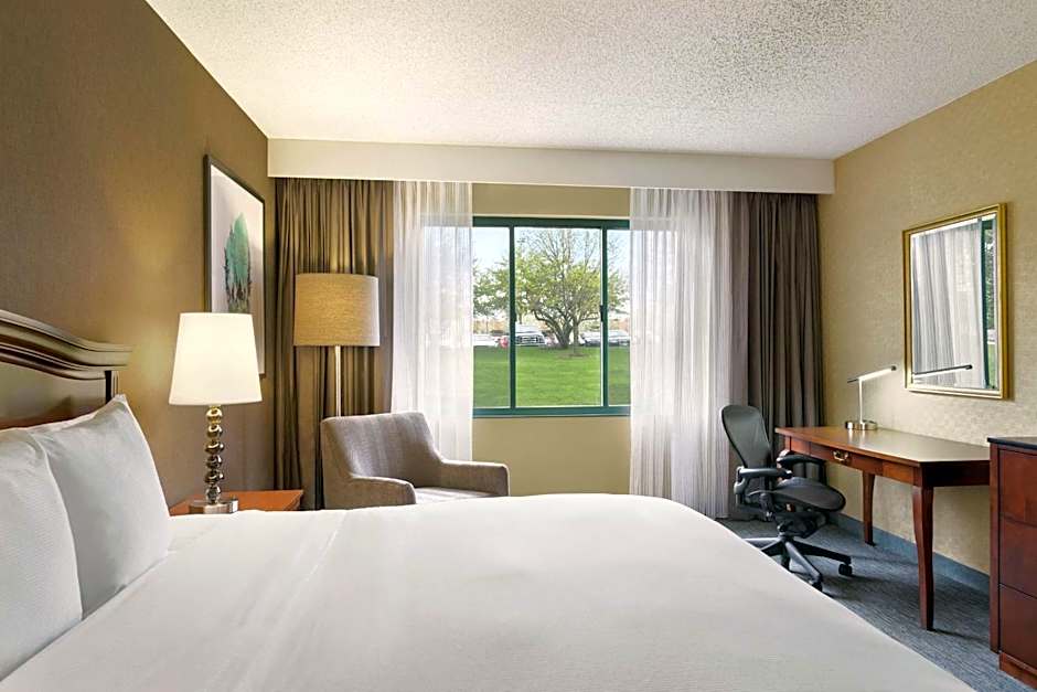 DoubleTree by Hilton Hotel Detroit - Novi