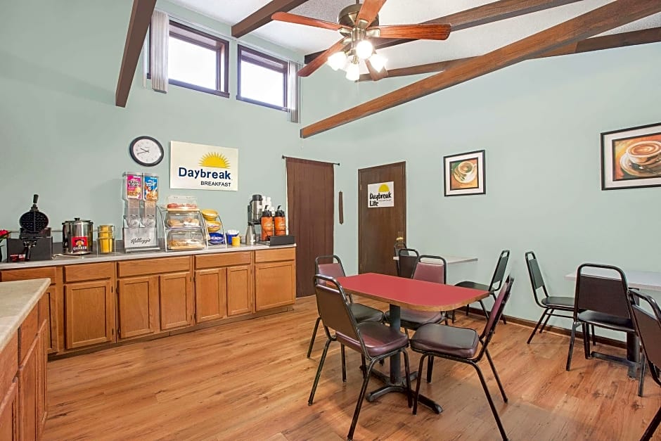 Days Inn by Wyndham Emporia