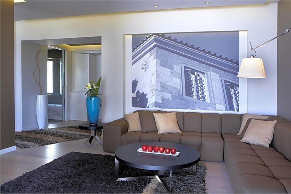 Pelagos Suites Hotel & Spa