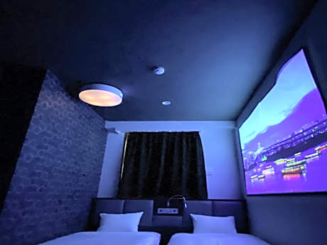 Hollywood Twin Room - Non-Smoking