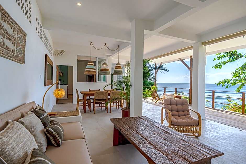Villa Ayunan 3 BR on Bingin Beach
