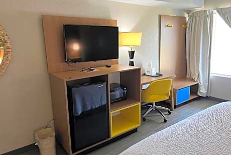 King Room - Disability Access/Non-Smoking