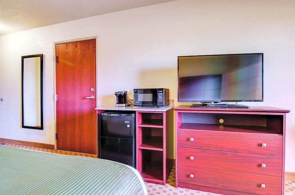 Cobblestone Hotel & Suites Pulaski/Green Bay