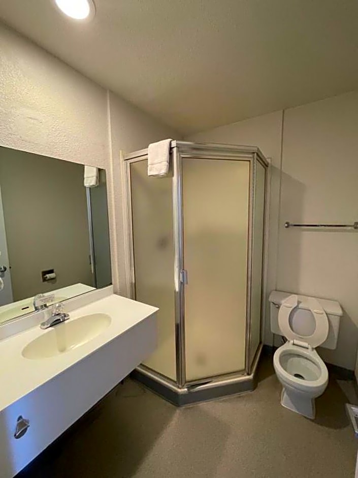 Econo Lodge Yakima – Yakima, WA