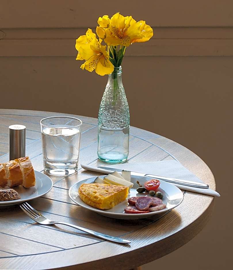 Mihlton Barcelona Boutique B&B