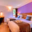 Brit Hotel Confort Pau Lons