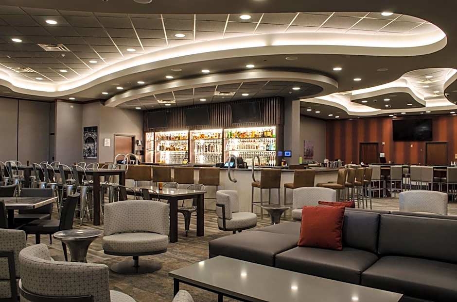 Holiday Inn Fargo By IHG