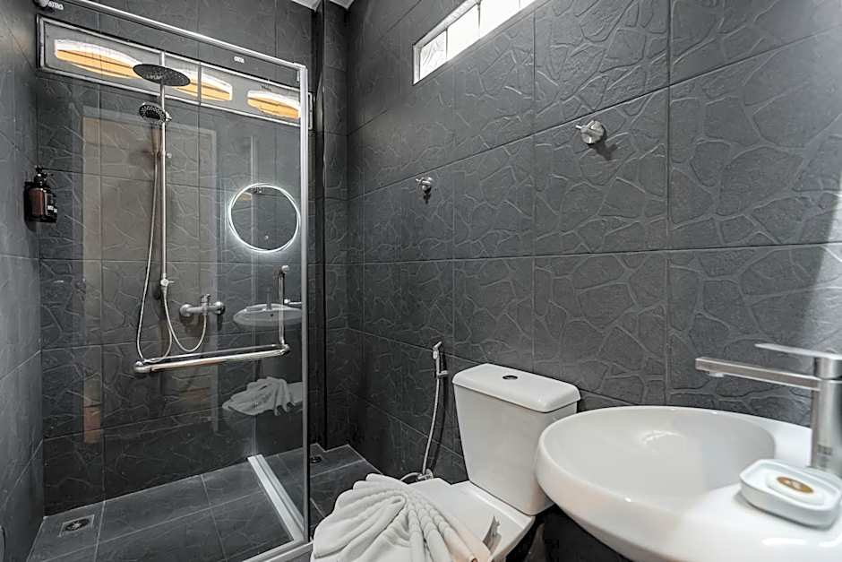 Oceanview Bungalows by EAT, Karon Beach