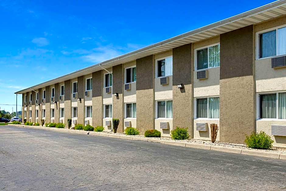 Rodeway Inn & Suites Grand Rapids Southeast