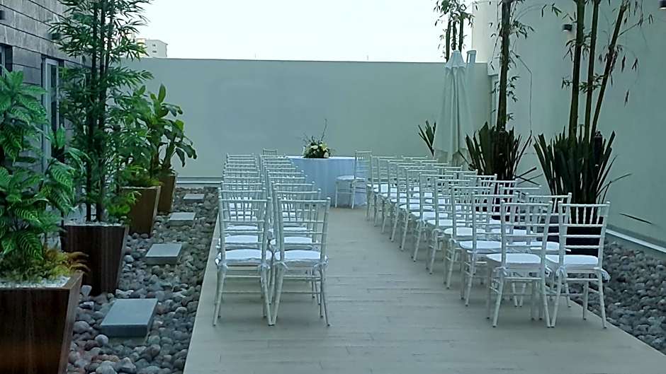 Holiday Inn Leon Plaza Mayor By IHG