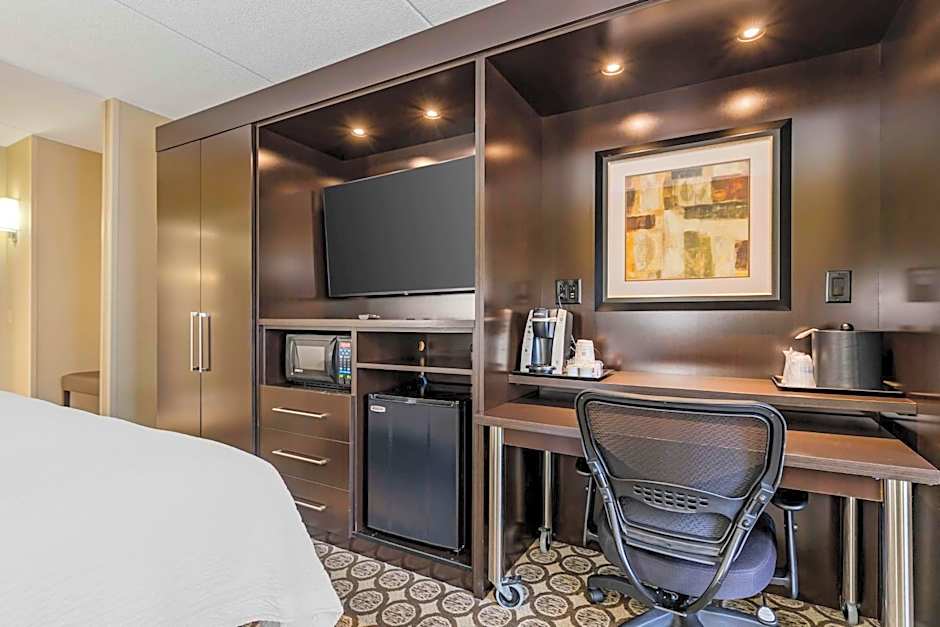 Best Western Plus Inntowner Madison