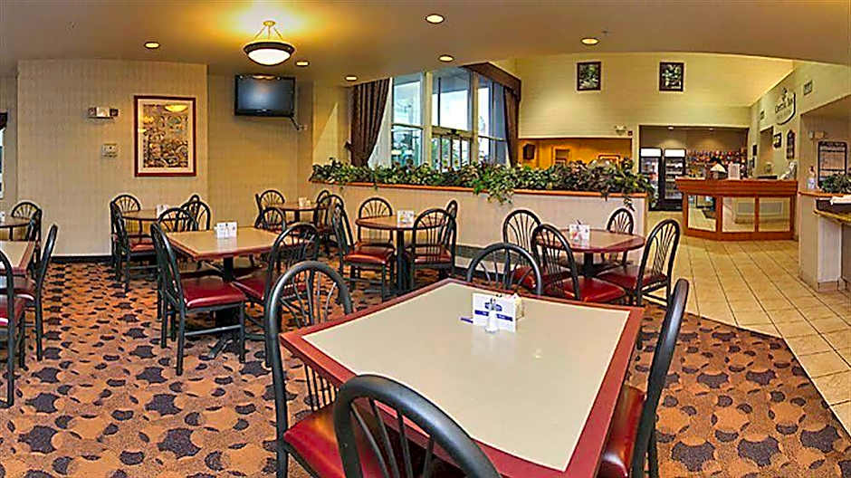 Crystal Inn Hotel & Suites - Midvalley