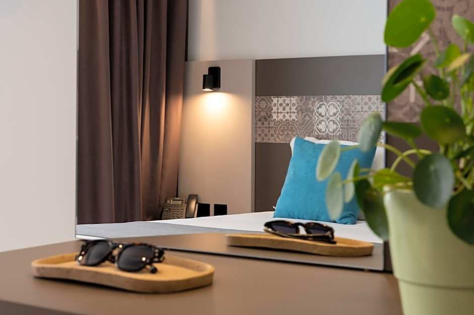 Bayview Hotel by ST Hotels