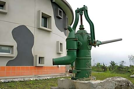 Hualien Cow House B&B