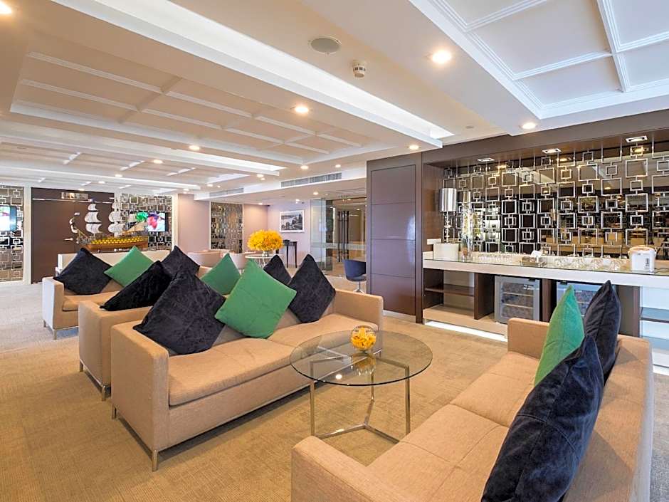 Centre Point Plus Hotel Silom