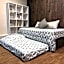 506 Great Location AC 1Bdrm 1bath apt Rooftop