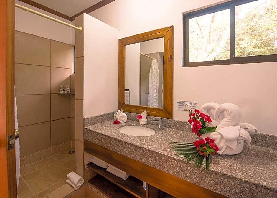 Hacienda Guachipelin Volcano Ranch Hotel & Hot Springs