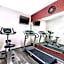 Quality Inn & Suites Manhattan