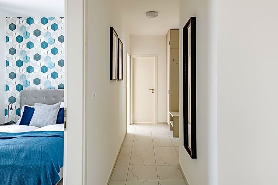 WestSide Garden Apartments by FirstHost