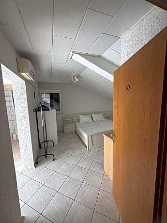 Double Room with Balcony and Sea View