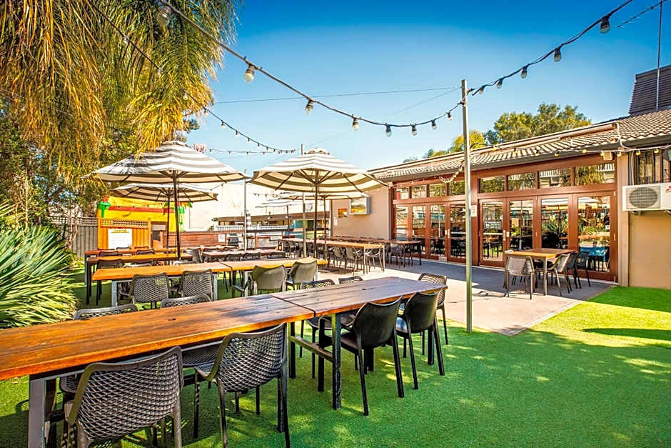 Nightcap at High Flyer Hotel