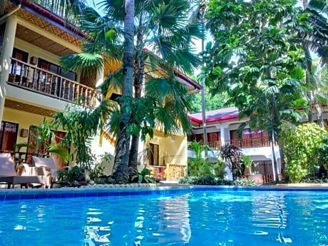 Alona Vida Beach Resort
