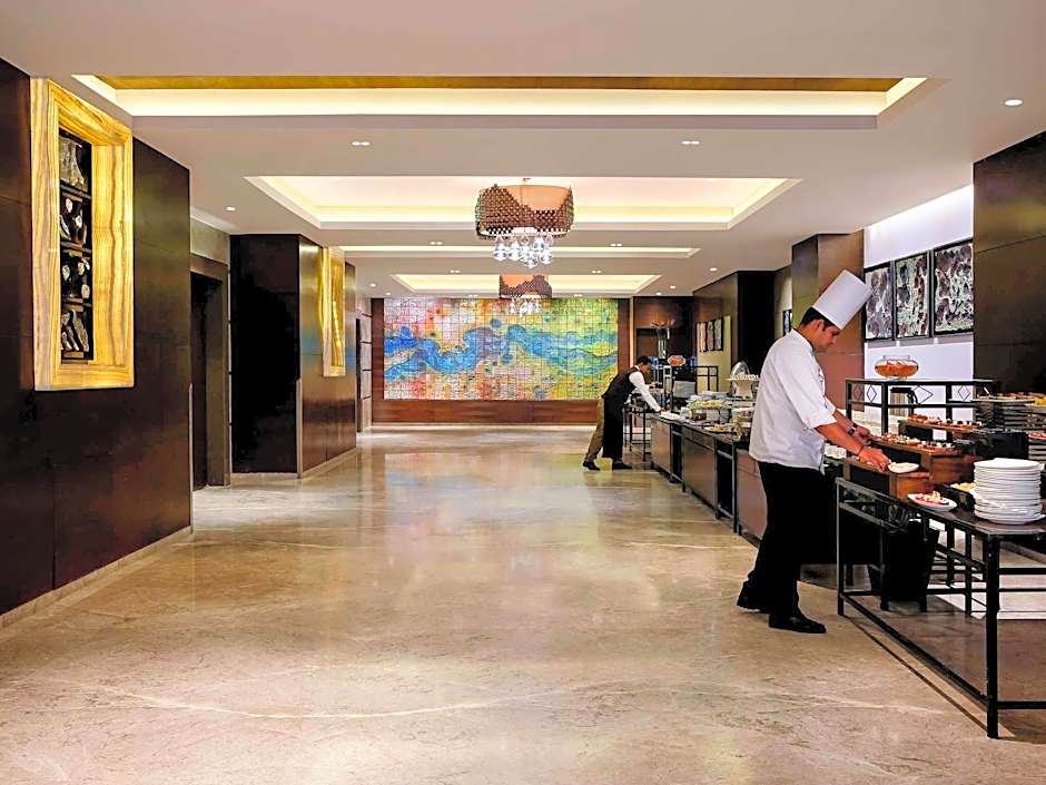 Grand Mercure Vadodara Surya Palace