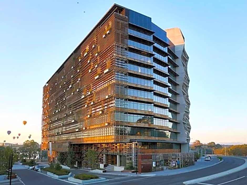 Lake view city apartment with free parking - Hosted by CanStay