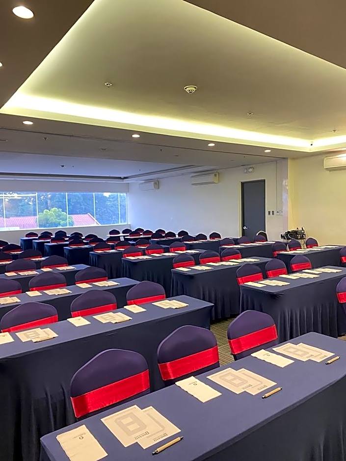 Bravo Tanauan Hotel.