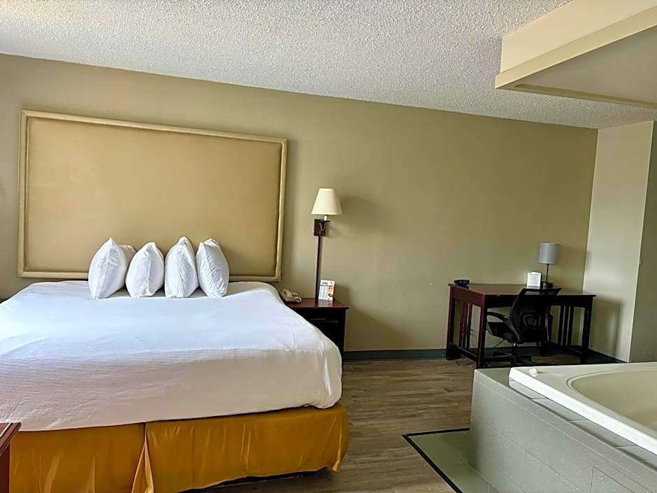 Baymont by Wyndham Keokuk