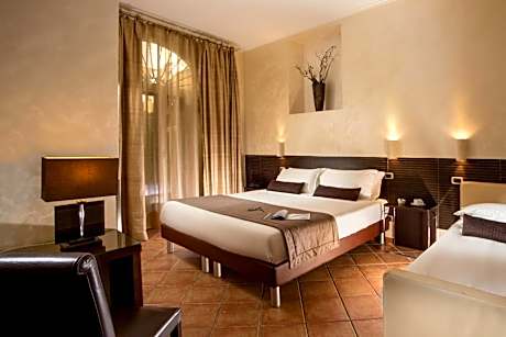 Triple Room with Private Bathroom